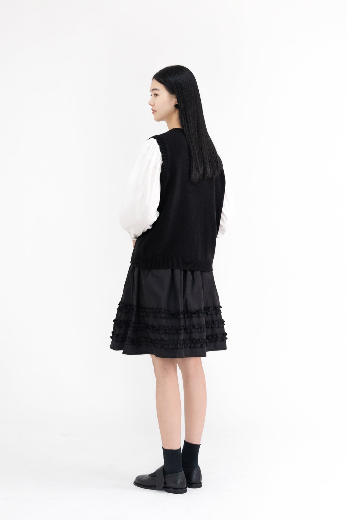 wave knit vest