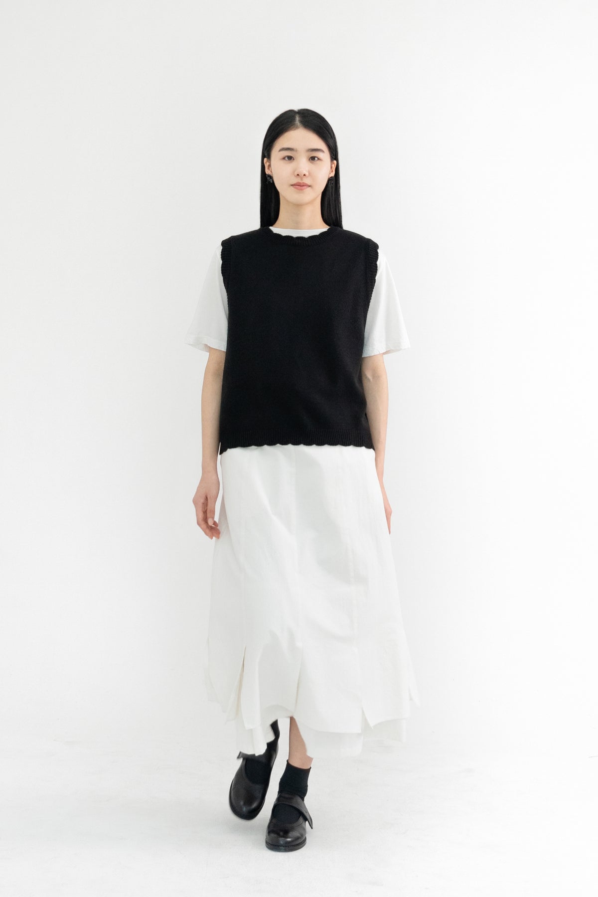 wave knit vest