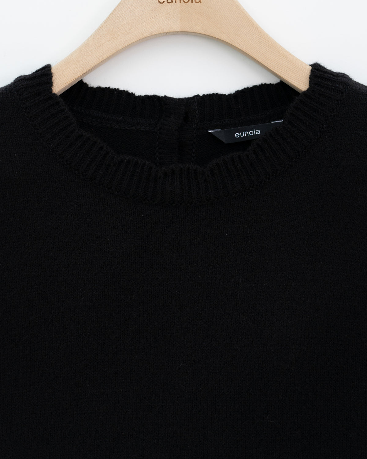 wave knit vest