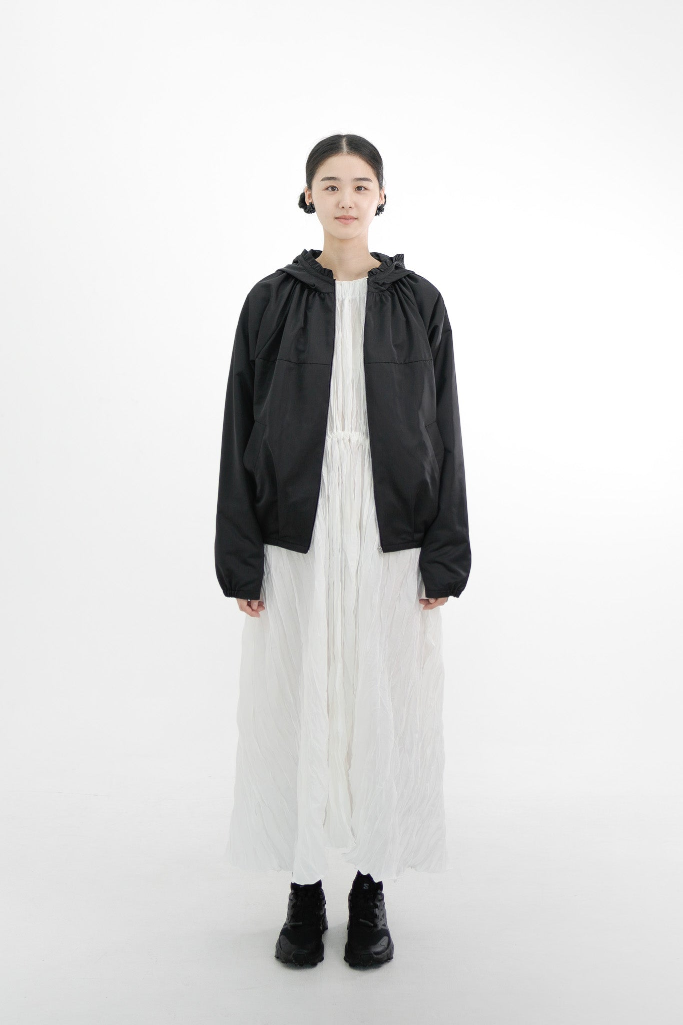 wind frill hooded jacket