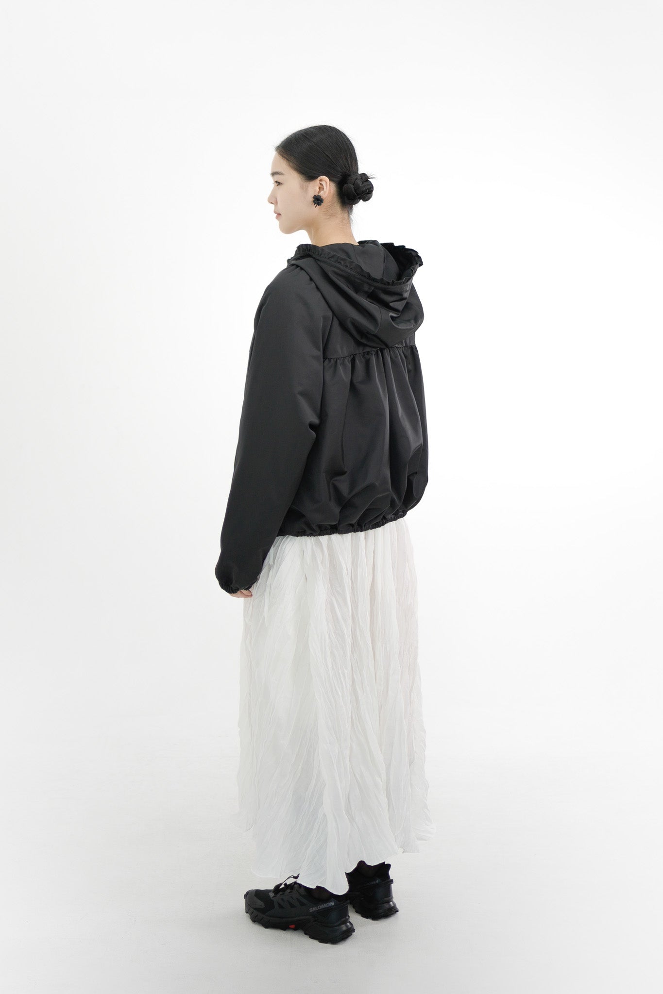 wind frill hooded jacket