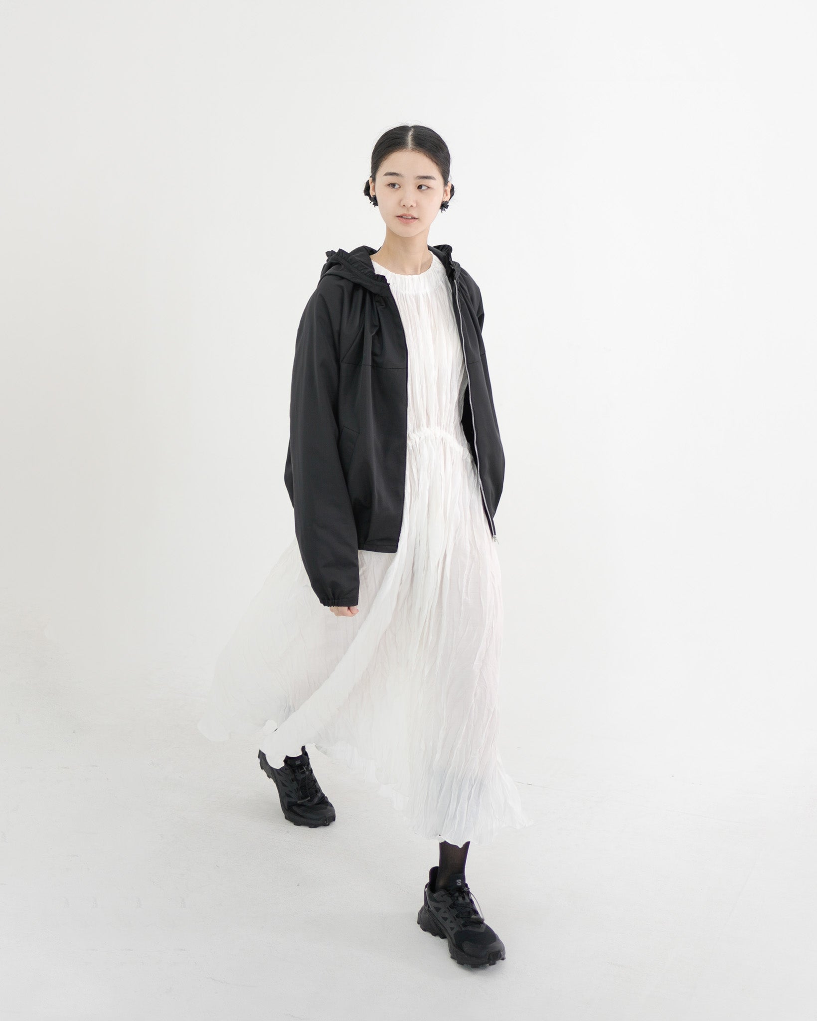 wind frill hooded jacket