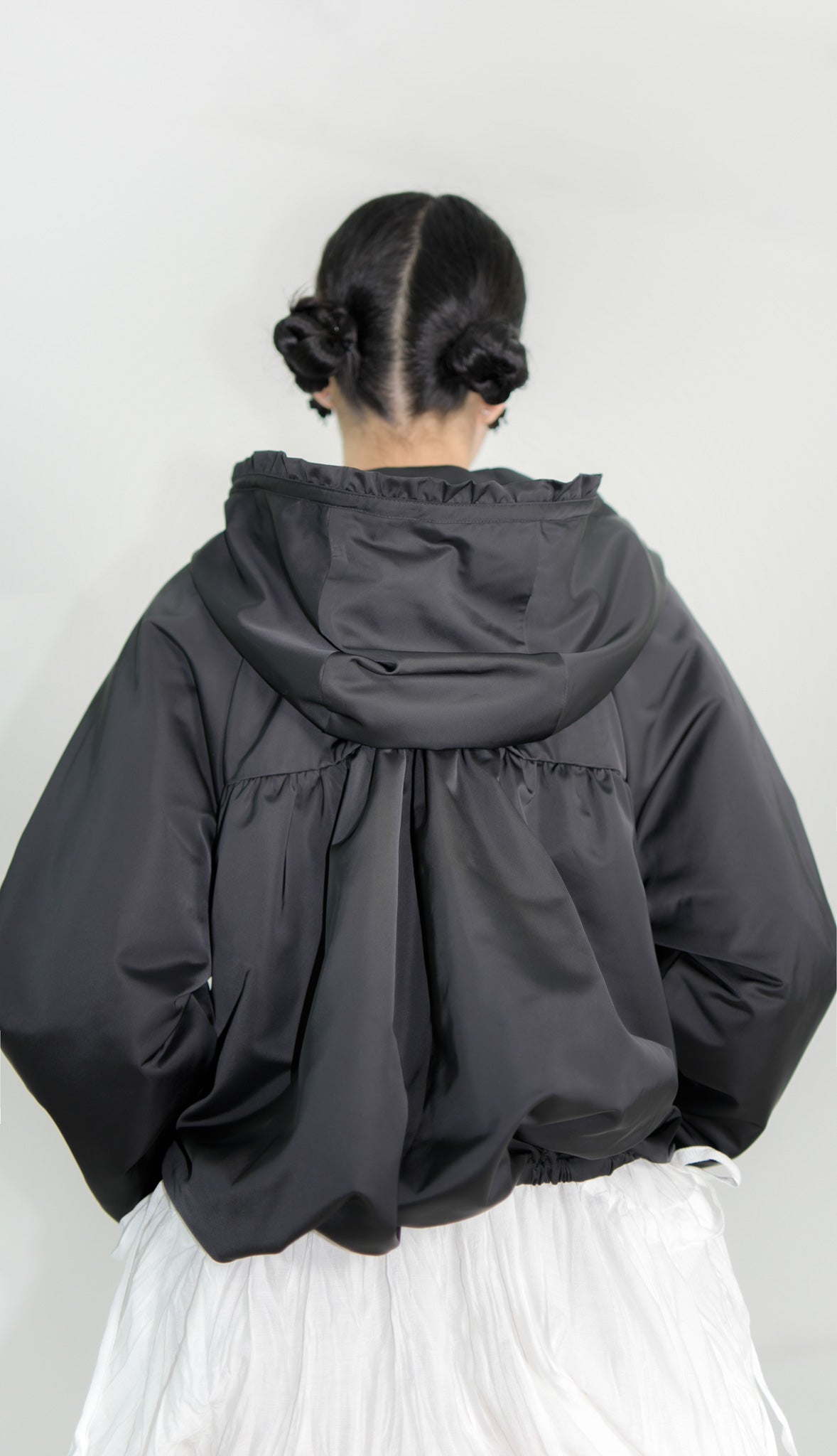 wind frill hooded jacket