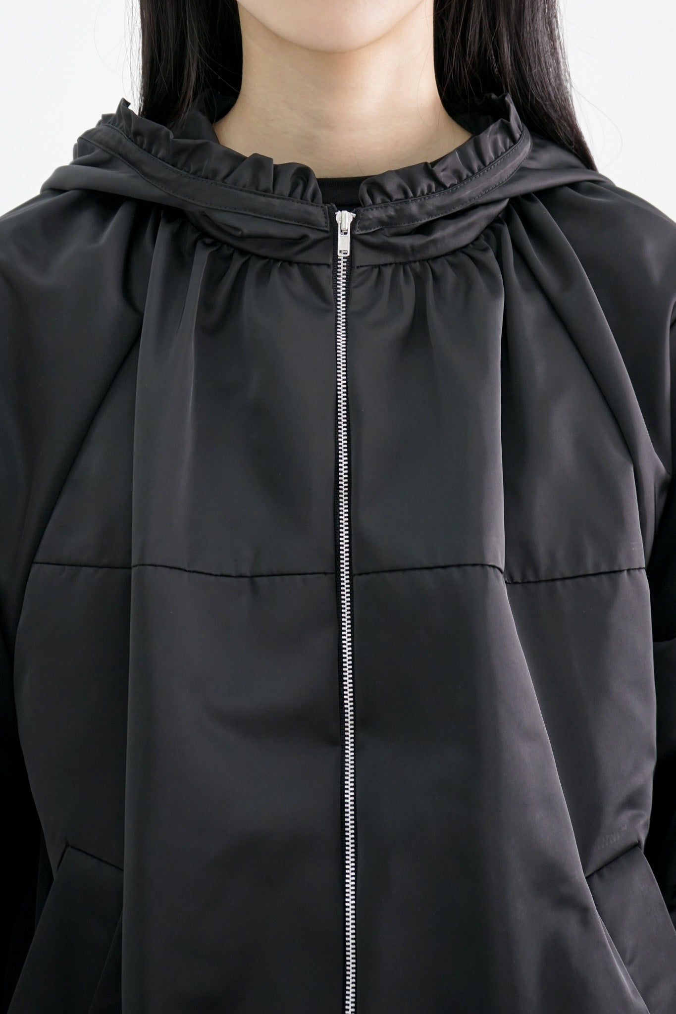 wind frill hooded jacket