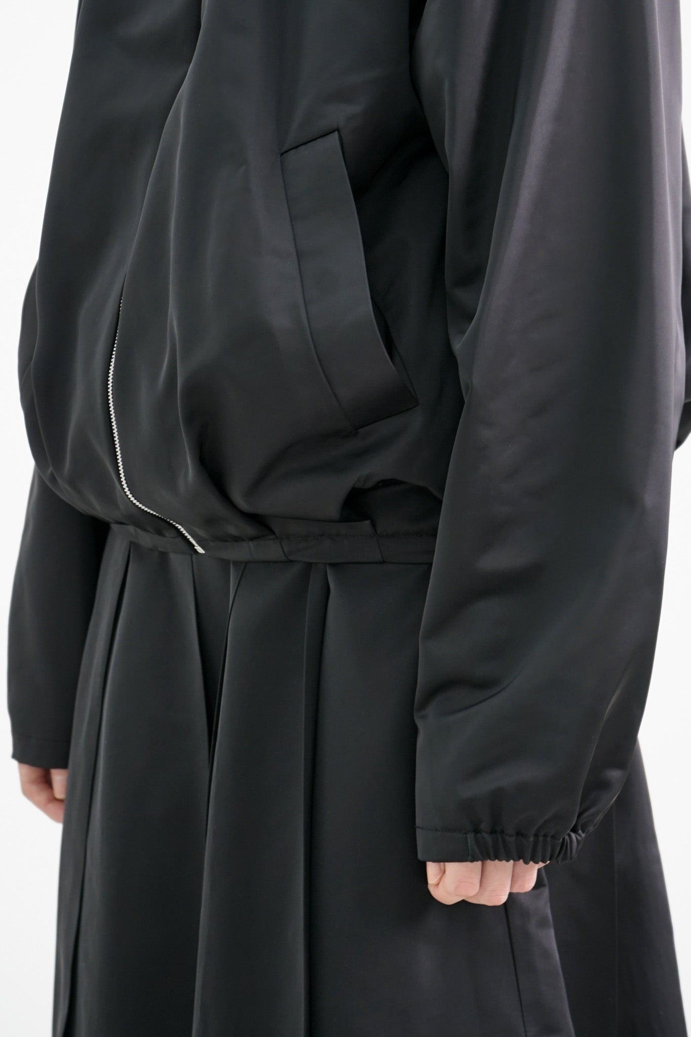 wind frill hooded jacket